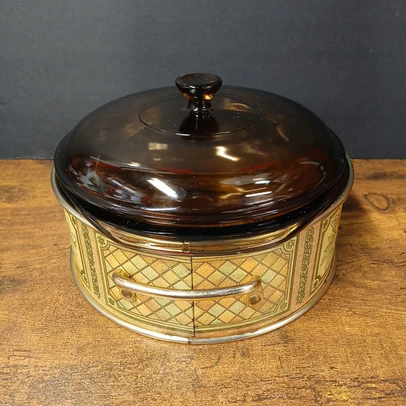 Vintage Pyrex 024 2L Amber Brown Glass Bowl Casserole Dish w/624-C Lid & Carrier - Picture 5 of 13